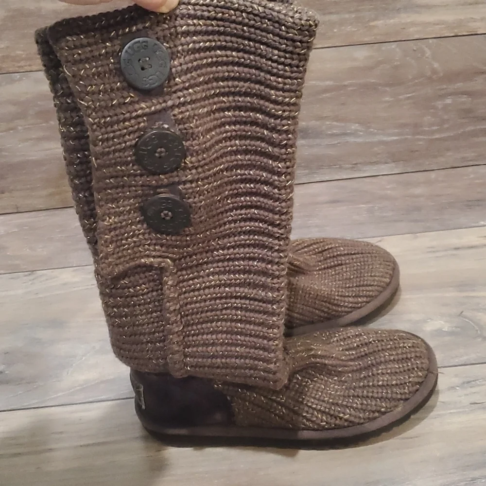 Ugg Classic Cardi 1876 Sweater Knit boots shoes 3 button sz 6